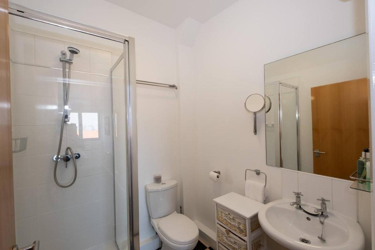 Air Host And Stay - Liverpool The Atrium Sleeps 6 Great Value Bagian luar foto